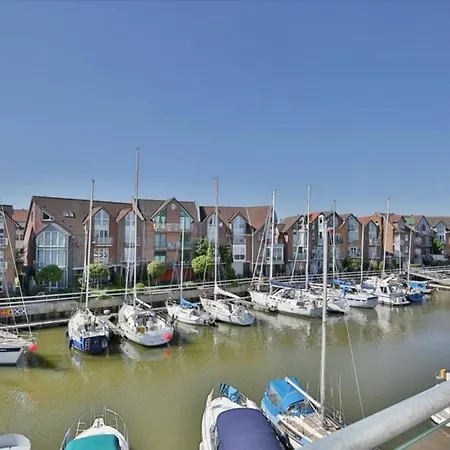 بيت للعطل Marina, Cm24d